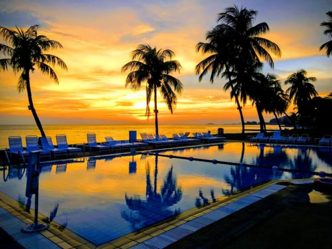 Tanjung Tuan Regency Port Dickson Pool Opened公寓 外观 照片
